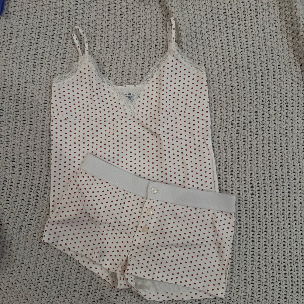 brandy melville heart pajama set
